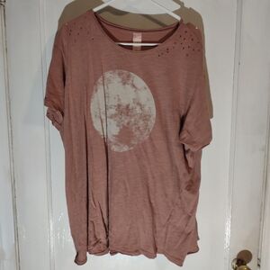 Magnolia Pearl Moon tee